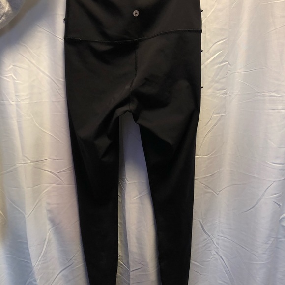 Stretchy Workout Leggings - Picture 2 of 3